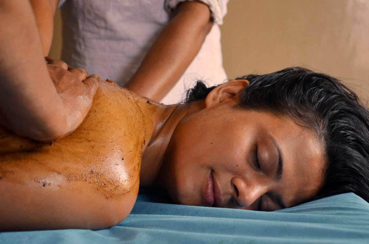 ホテルGanga Vatika Ayurveda Bhavan リシケーシュ エクステリア 写真
